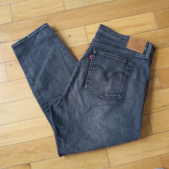 Levi's Women's Gray Jeans (Wedgie) - Picture 7 of 10